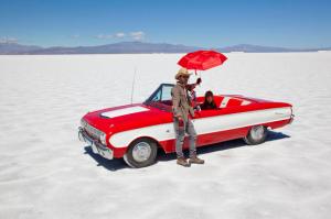 Here's a photo of the fashion shoot in the blazing heat of the Argentina salt desert