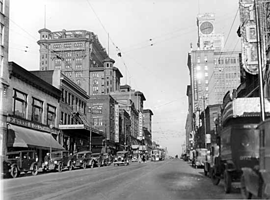 Granville.and.Robson.1927.VPL8686