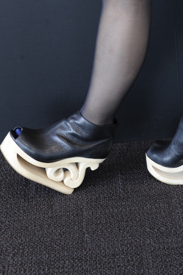 japan.platforms.wooden.sole