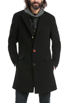 Desigual WINNER men's overcoat. Removable knitted collar and quilted vest. $349.95. Fall-Winter 2015.