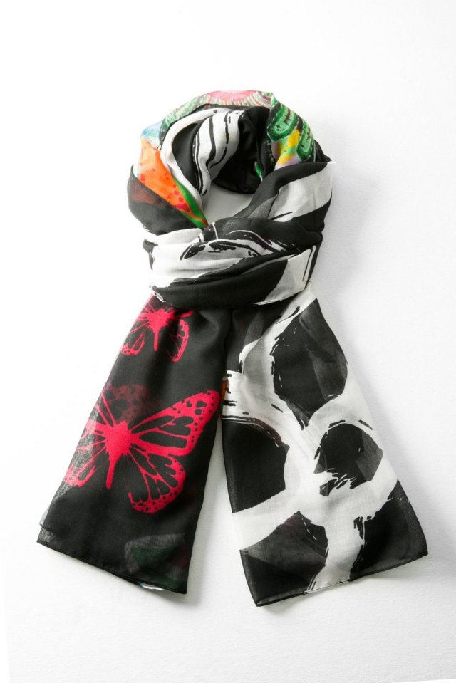 Desigual CANDY scarf. $49. Fall-Winter 2015.