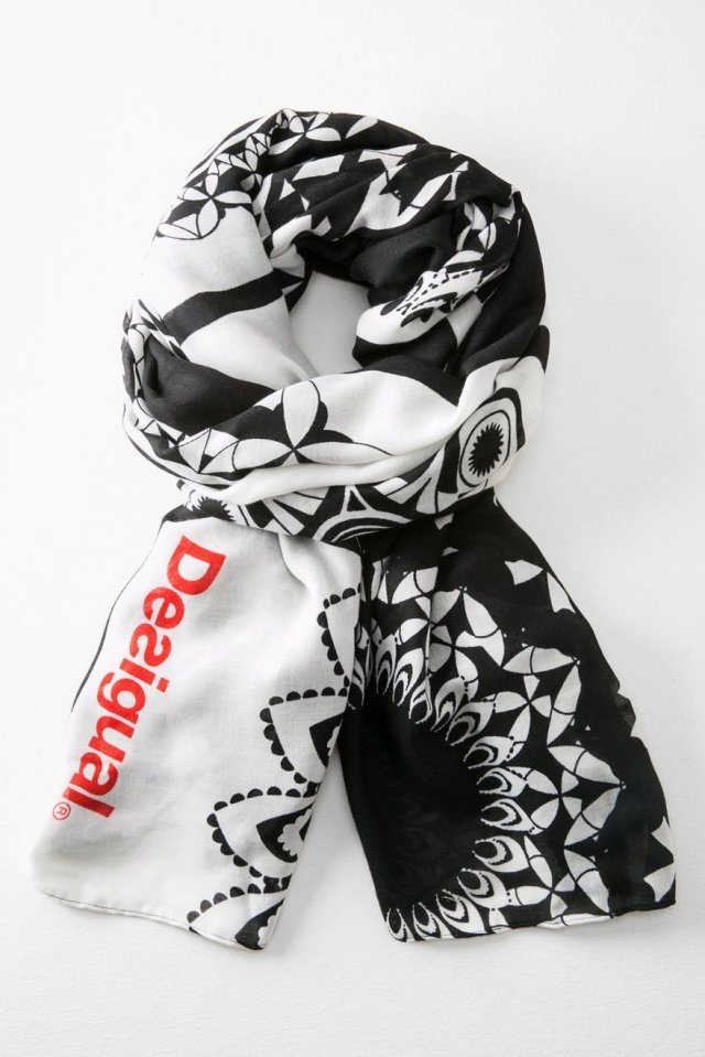 Desigual GEOFRESH scarf. $69.95. Fall-Winter 2015.