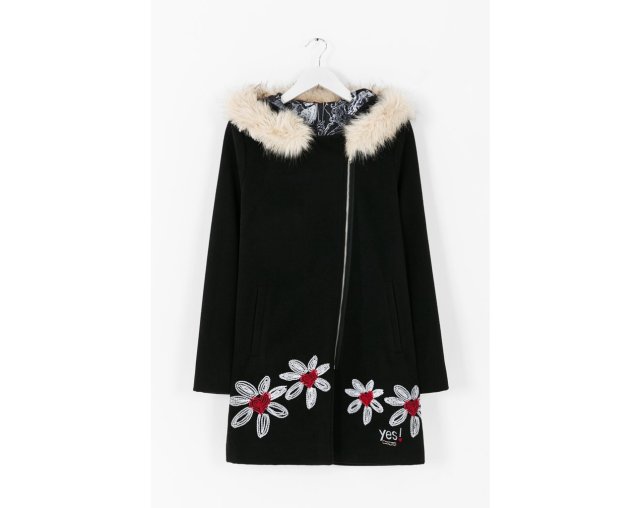 Desigual COAT 6 with faux-fur trim around hood. $279. Fall-Winter 2015. Size 36 & 40.