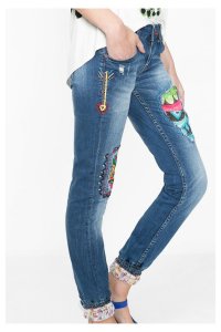 Desigual.AFRICA.ARROW.jeans.side.view.SS2016.65D26A0_5053