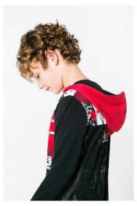 Desigual.KYLO.star.wars.Tshirt.back.FW2016.67T3DF3_2000