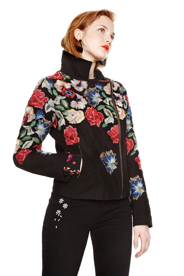 Desigual FIORELLA cotton jacket. Embroidered with a moto-style zip front.