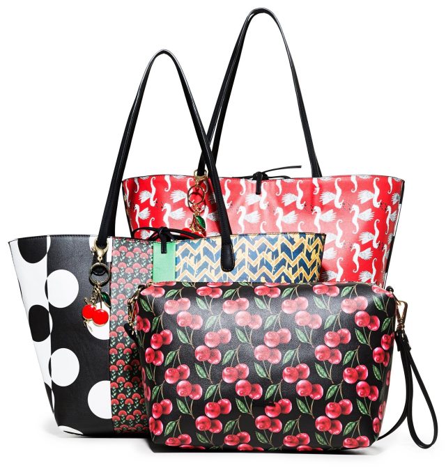 Desigual LOLA PACTH CAPRI reversible.bag. $149.95. SS2018.