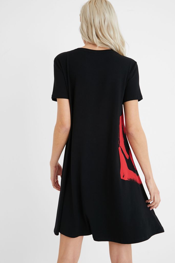 Desigual T-shirt dress, black with red flowers. Viscose. $149.95. Spring-Summer 2021 collection. Now on sale 20 per cent off at Angel Vancouver Canada